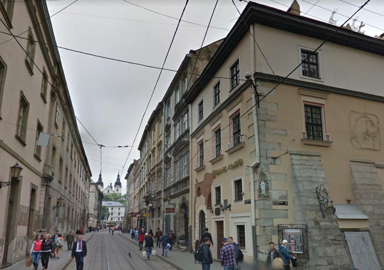 Уютная Квартира На Площади Рынок Lviv Buitenkant foto